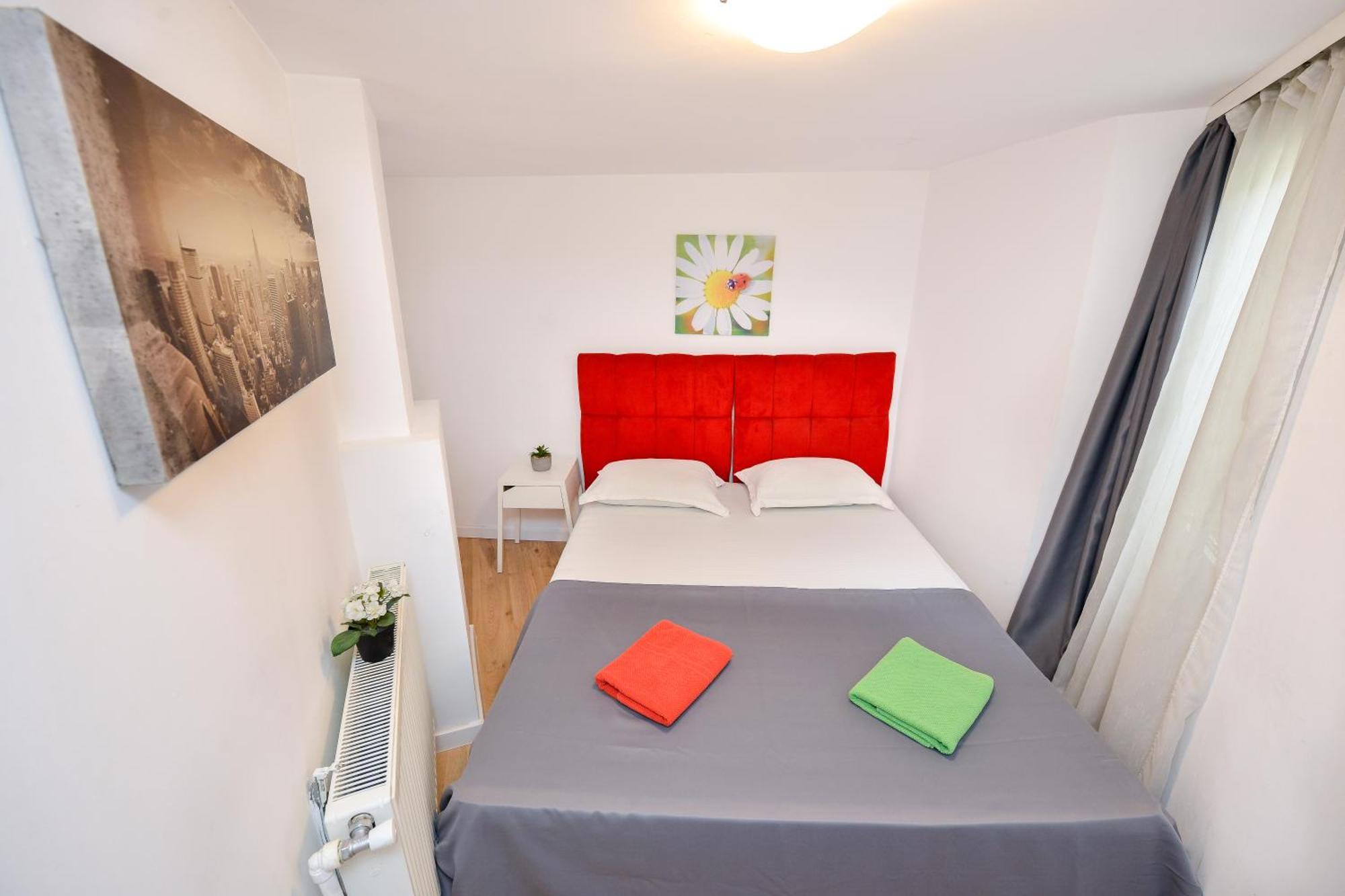 בוקרשט Central Unirii - Old Town Apartments מראה חיצוני תמונה
